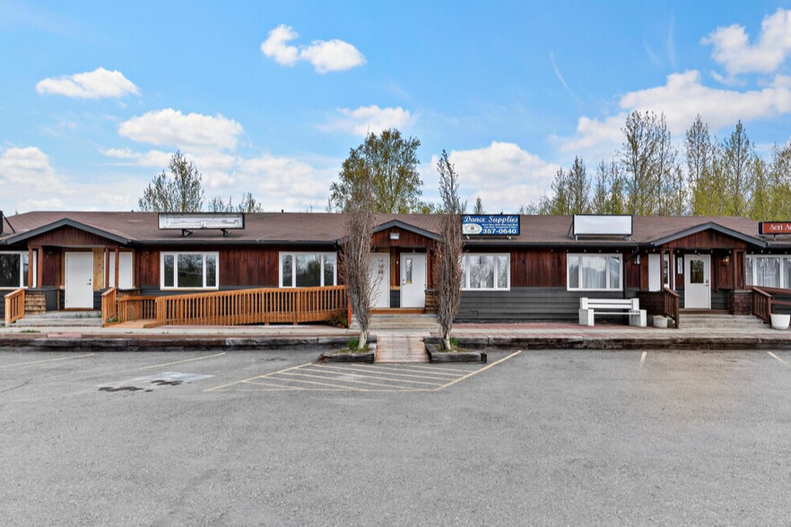 5031 E Mayflower Ln, Wasilla, AK en venta - Foto del edificio - Imagen 1 de 2