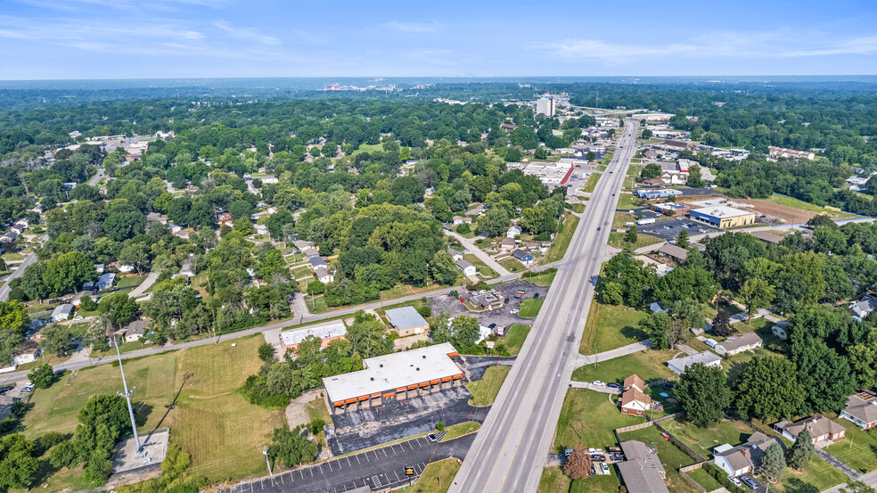 12939 E Us Highway 40, Independence, MO en venta - Foto del edificio - Imagen 3 de 26