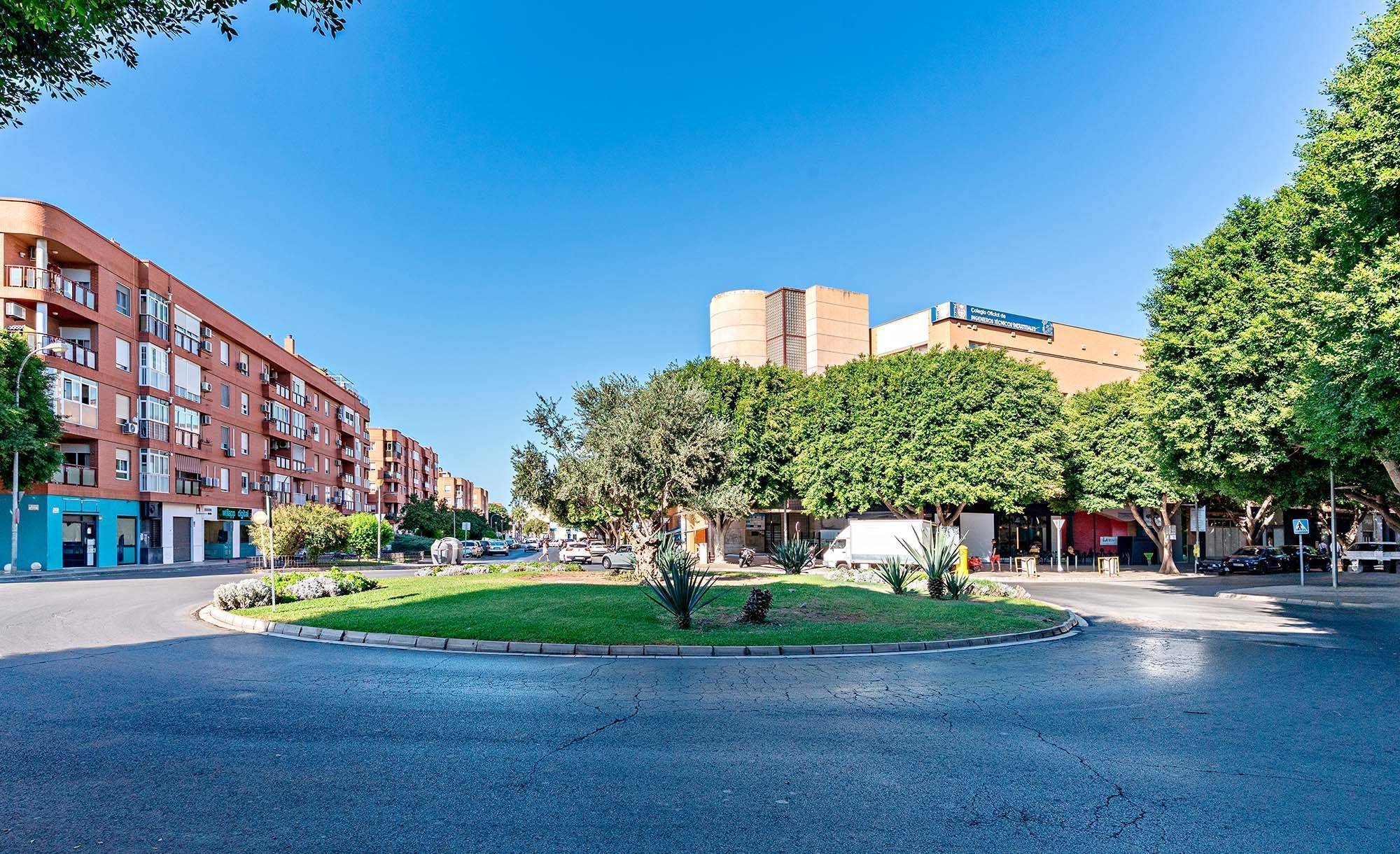 Local en Almería, Almería en alquiler Foto del edificio- Imagen 1 de 21