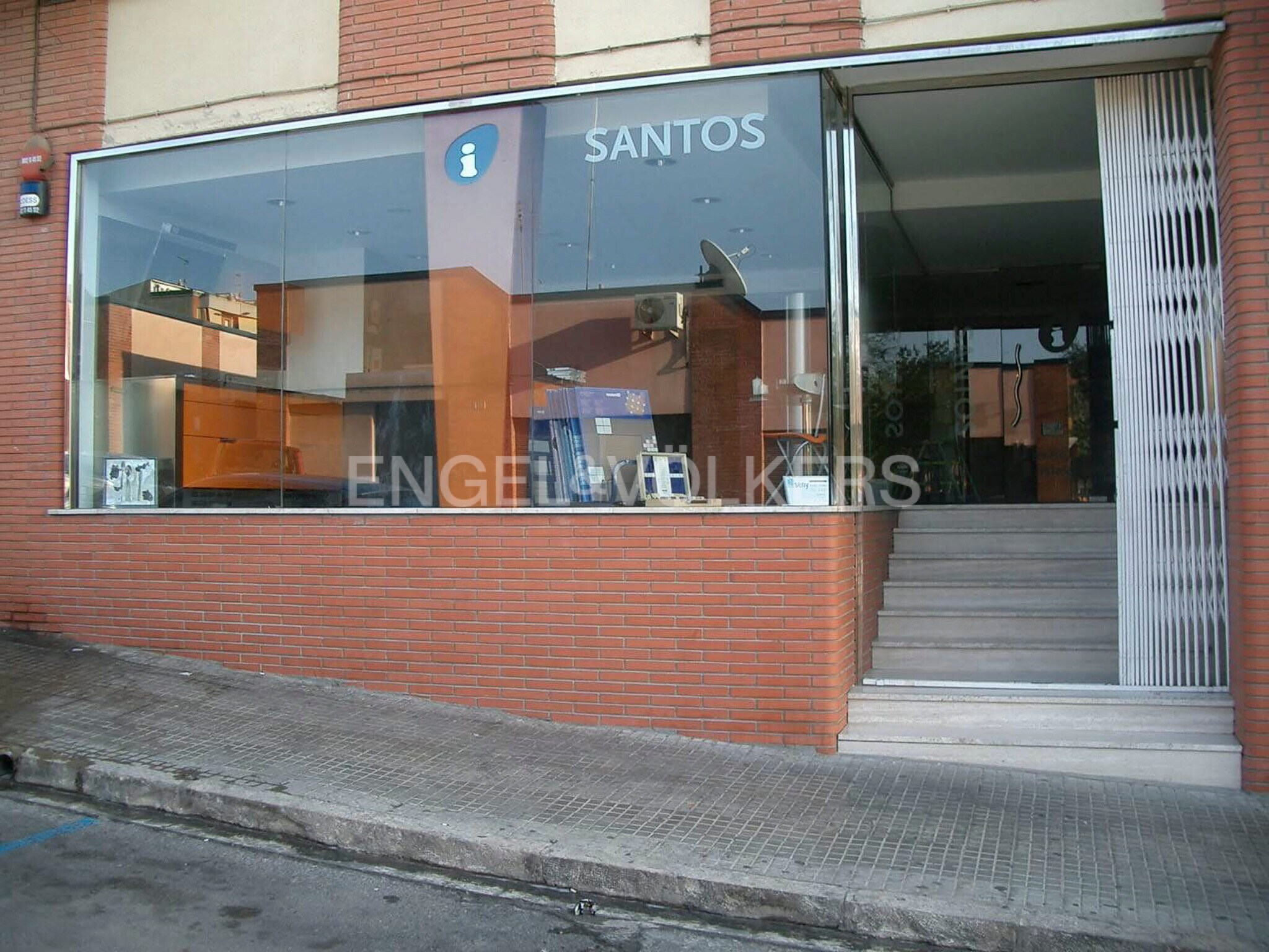 Edificio residencial en Viladecans, Barcelona en venta Foto del edificio- Imagen 1 de 5