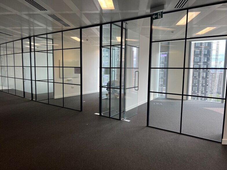 5 Churchill Pl, London en alquiler - Foto del edificio - Imagen 2 de 4