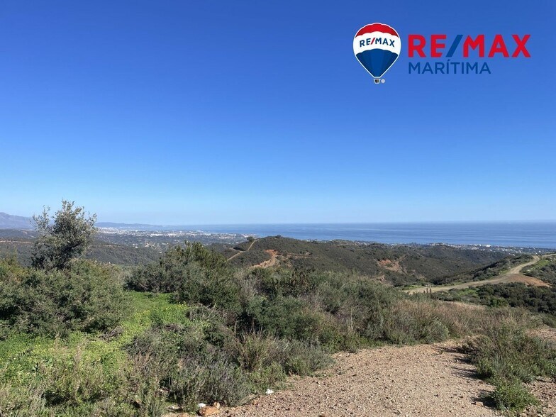 Terreno en Estepona, Málaga en venta - Foto del edificio - Imagen 3 de 4