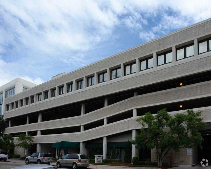 1575 San Ignacio Ave, Coral Gables, FL en alquiler - Foto del edificio - Imagen 3 de 6