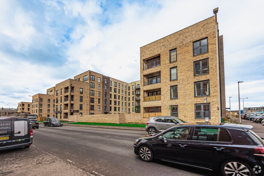 16 Margaret Thomson Crescent, Edinburgh en venta - Foto del edificio - Imagen 2 de 2