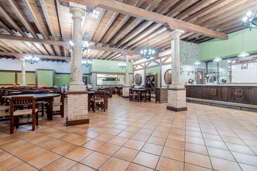 Local en Olías del Rey, Toledo en venta - Foto del interior - Imagen 2 de 51