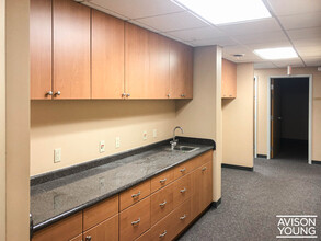 1626 Downtown West Blvd, Knoxville, TN en alquiler Foto del interior- Imagen 1 de 7