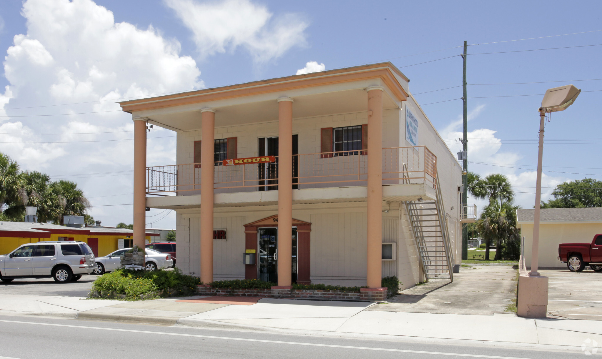 2 Freestanding Retail Buildings on US-1 cartera de 2 inmuebles en venta en LoopNet.es Foto del edificio- Imagen 1 de 10