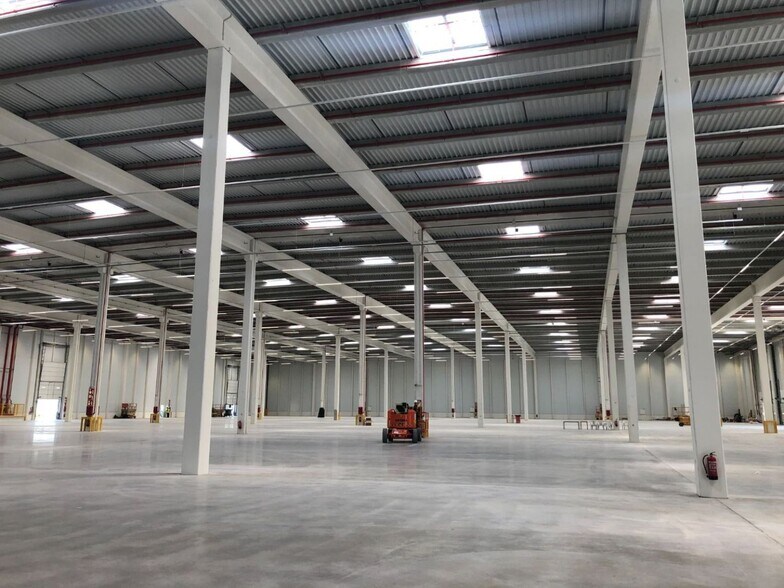 Nave en Dos Hermanas en alquiler - Foto del edificio - Imagen 1 de 10