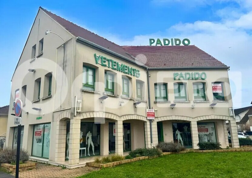 Local en Sainte-Geneviève-des-Bois en venta - Foto del edificio - Imagen 1 de 12