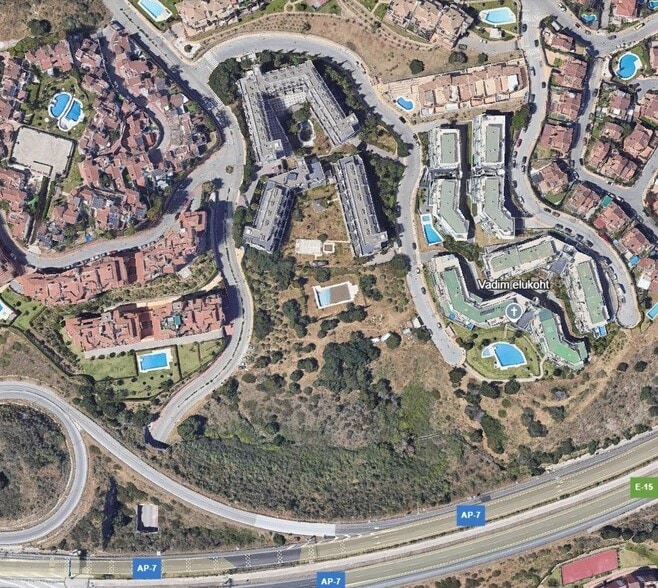 Terreno en Mijas, Málaga en venta - Vista aérea - Imagen 1 de 5