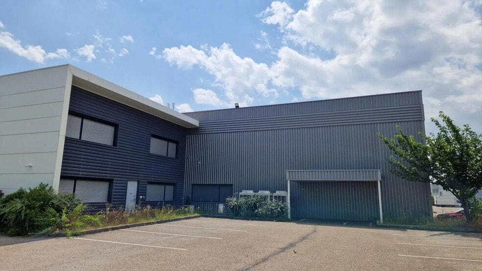 71 Impasse De La Balme, Saint-Priest en alquiler - Foto del edificio - Imagen 3 de 23