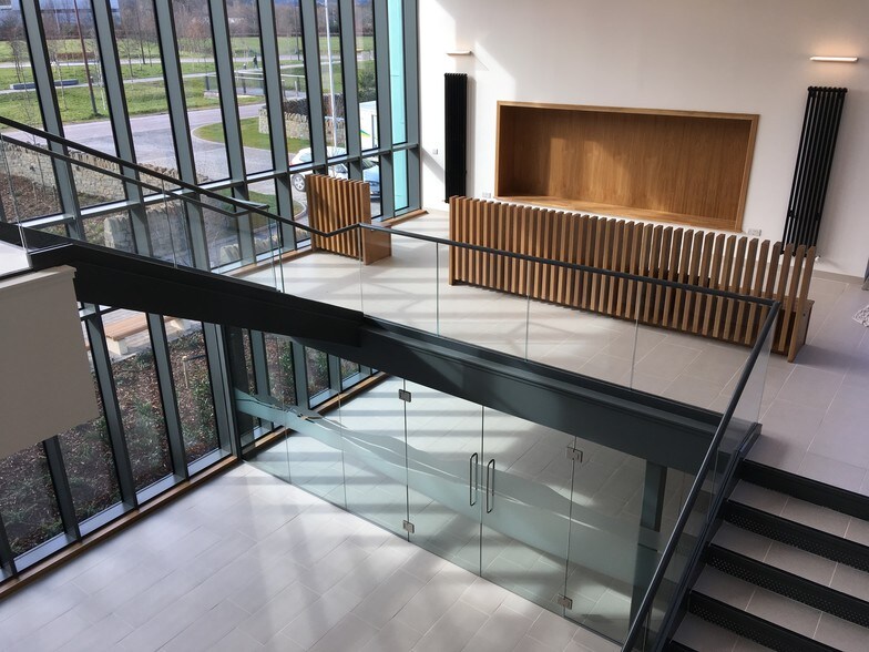 8 Inverness Campus, Inverness en alquiler - Vestíbulo - Imagen 3 de 3