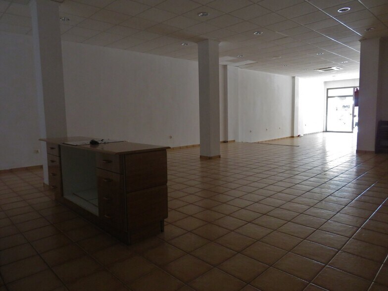 Local en València en venta - Foto del edificio - Imagen 2 de 9