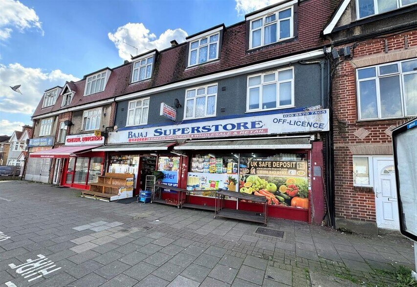 185-187 Wellington Road South, Hounslow en venta - Foto del edificio - Imagen 1 de 4