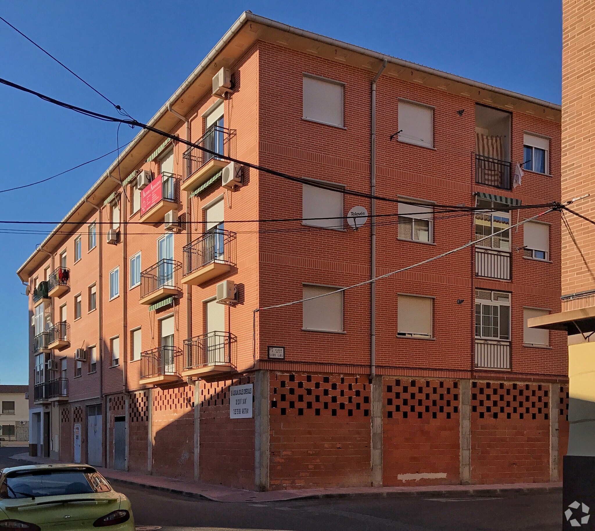 Calle León, 5, Torrijos, Toledo en venta Foto principal- Imagen 1 de 2