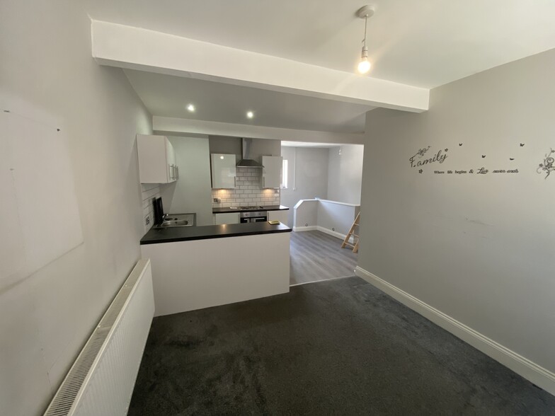 19 Middle Hillgate, Stockport en venta - Foto del interior - Imagen 3 de 4