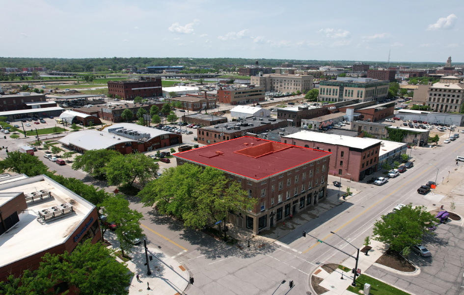 323 E Walnut St, Des Moines, IA en alquiler Foto del edificio- Imagen 1 de 2