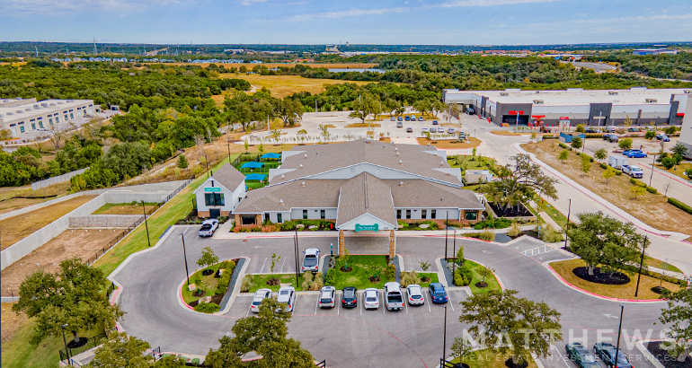 1204 Arrow Point Dr, Cedar Park, TX en venta - Foto del edificio - Imagen 1 de 5