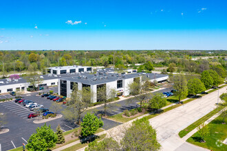 120-160 W Center Ct, Schaumburg, IL - VISTA AÉREA  vista de mapa - Image1