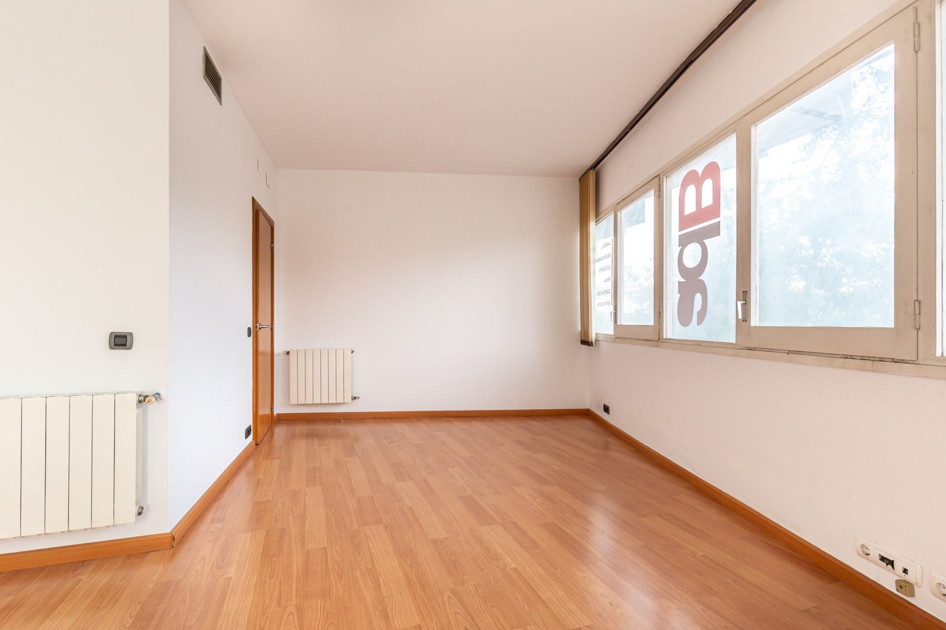 Oficina en Esplugues de Llobregat, Barcelona en alquiler Foto del interior- Imagen 1 de 17