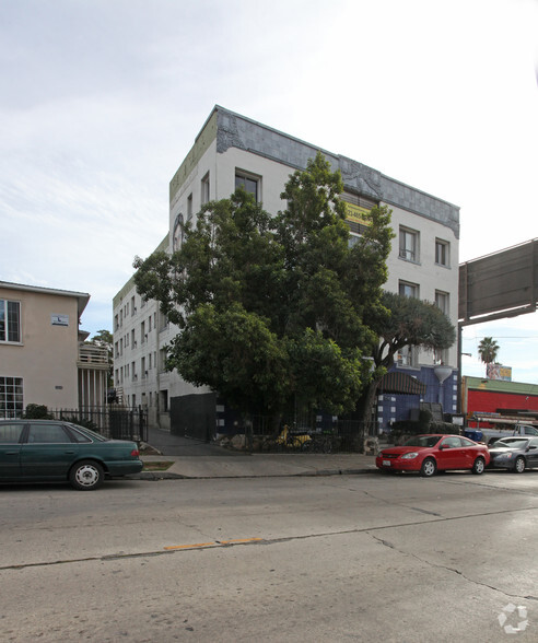 1516 N Normandie Ave, Los Angeles, CA en venta - Foto del edificio - Imagen 3 de 4