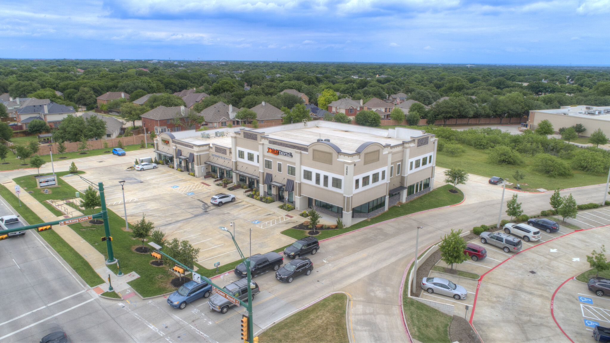 2840 Flower Mound Rd, Flower Mound, TX en alquiler Foto del edificio- Imagen 1 de 27