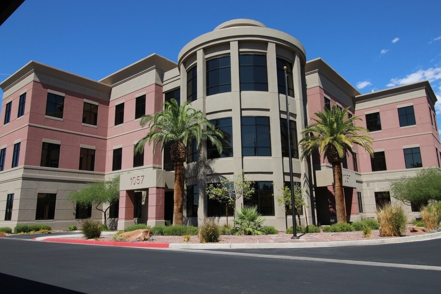 1057 Whitney Ranch Dr, Henderson, NV en alquiler - Foto del edificio - Imagen 3 de 25