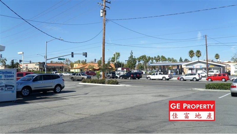 10044 Ellis Ave, Fountain Valley, CA en venta - Foto del edificio - Imagen 3 de 8