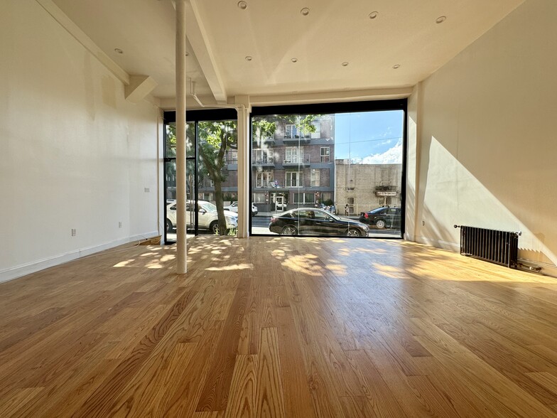 1379 Bedford Ave, Brooklyn, NY en alquiler - Foto del interior - Imagen 2 de 6