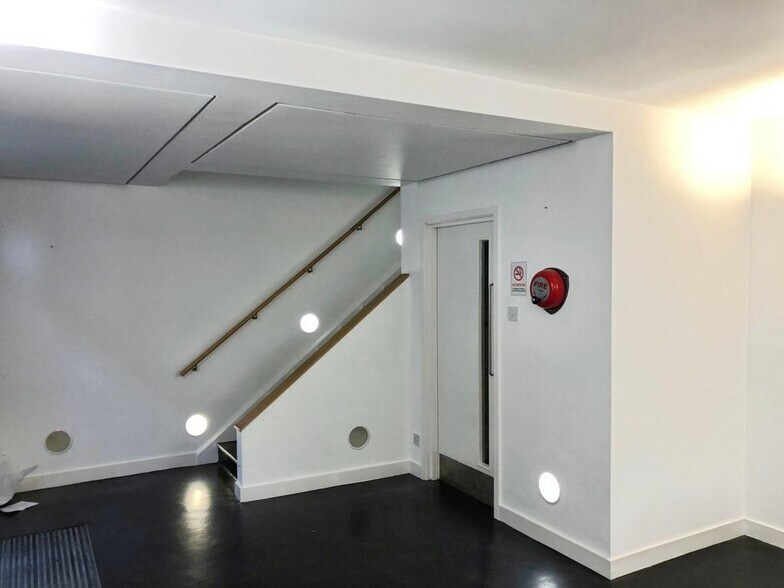 Tremadoc Rd, London en alquiler - Foto del edificio - Imagen 2 de 8