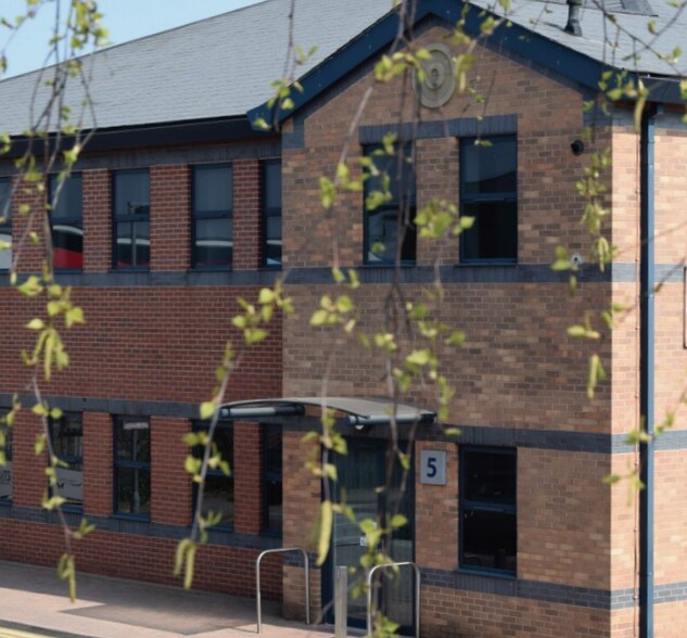 Aberford Rd, Leeds en alquiler - Foto del edificio - Imagen 1 de 2