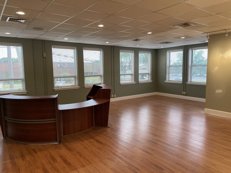 1654 King St, Enfield, CT en alquiler - Foto del interior - Imagen 3 de 8