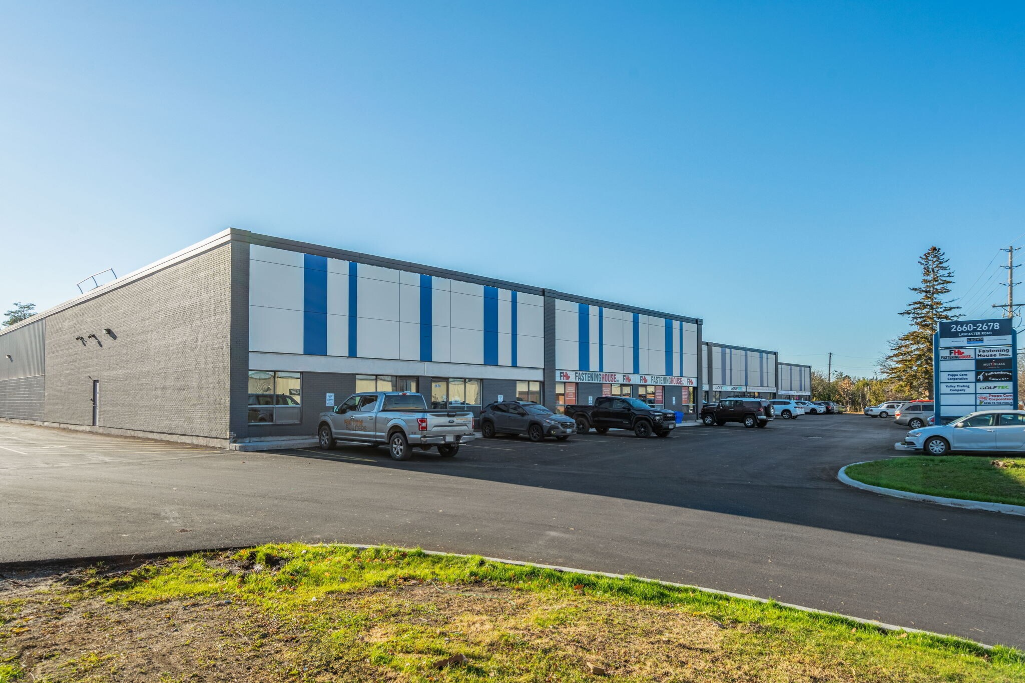 2660-2678 Lancaster Rd, Ottawa, ON en venta Foto del edificio- Imagen 1 de 8