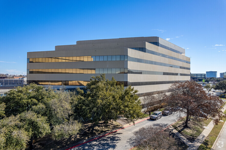 8200 Brookriver Dr, Dallas, TX en alquiler - Foto del edificio - Imagen 3 de 33