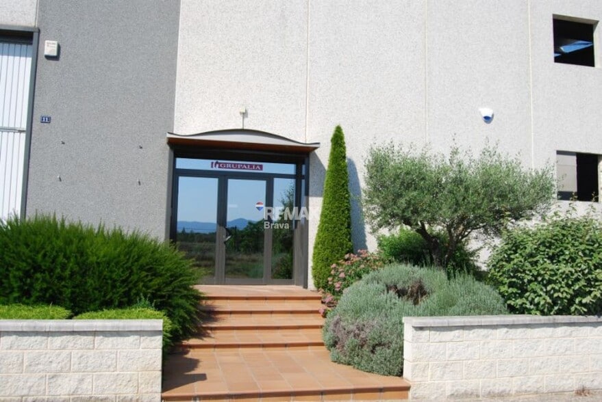 Nave en Llagostera, Gerona en venta - Foto del edificio - Imagen 1 de 3