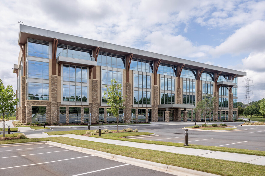 1000 Corporate Center Way, Indian Land, SC en alquiler - Foto del edificio - Imagen 2 de 4