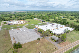 121 Matthews Dr, Senatobia, MS - VISTA AÉREA  vista de mapa