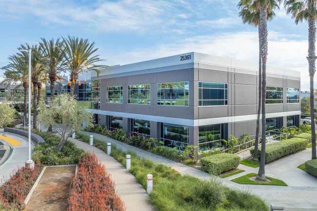 Más detalles de 25361 Commercentre Dr, Lake Forest, CA - Oficina en alquiler