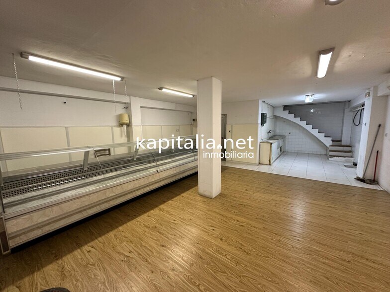 Local en Ontinyent, Valencia en alquiler - Foto del edificio - Imagen 2 de 8