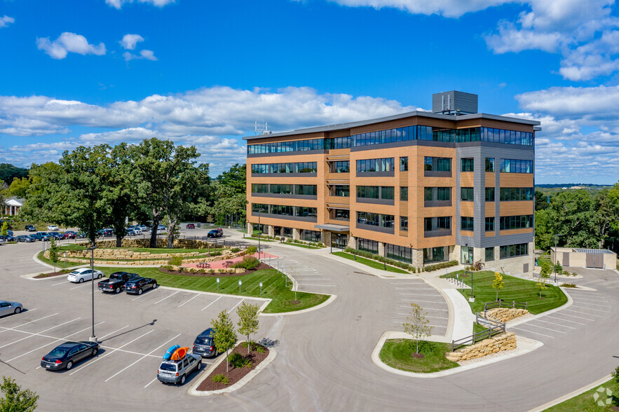 2921 Landmark Pl, Madison, WI en alquiler - Foto del edificio - Imagen 3 de 11