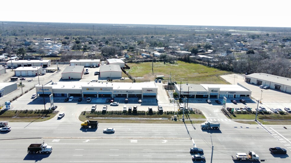 15020-15070 Highway 6, Rosharon, TX en alquiler - Foto del edificio - Imagen 2 de 7