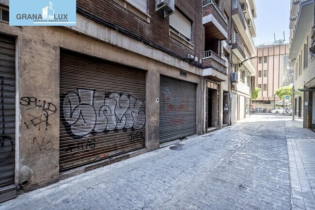 Más detalles de Duende, 4, Granada - Local en venta