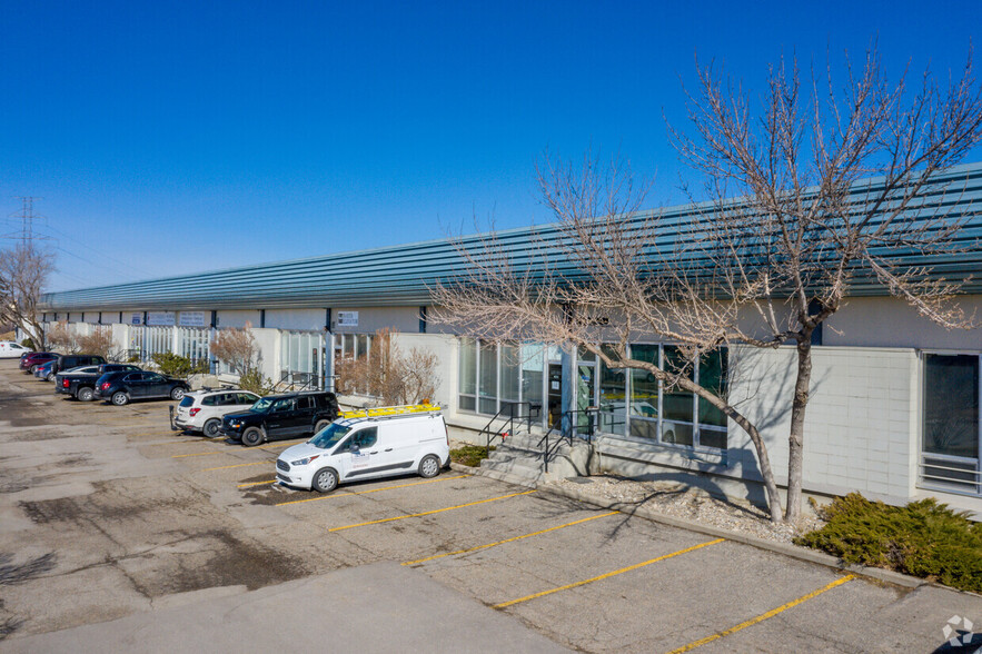 4006-4030 4th St SE, Calgary, AB en alquiler - Foto del edificio - Imagen 2 de 5