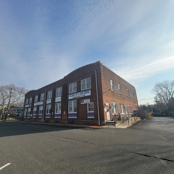 600 Main St, Riverton, NJ en venta - Foto del edificio - Imagen 3 de 11