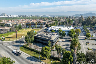 2000 Market St, Riverside, CA - VISTA AÉREA  vista de mapa - Image1