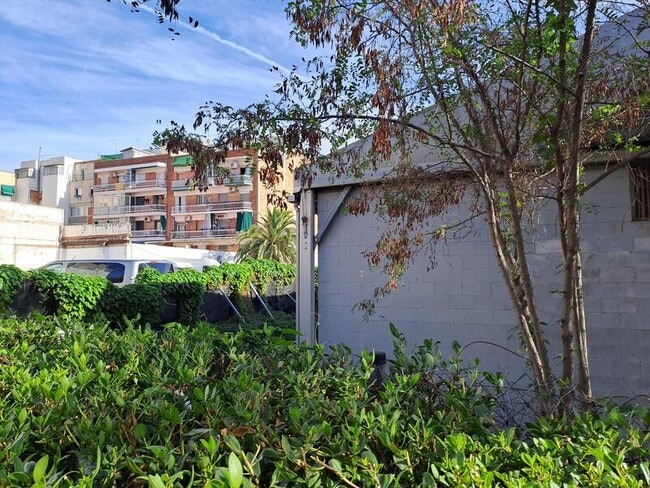 Más detalles de Carrer de Francesc Llunell, 55, Esplugues de Llobregat - Terreno en venta