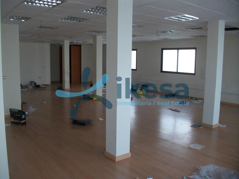Local en Ronda, Málaga en venta - Foto del interior - Imagen 2 de 3