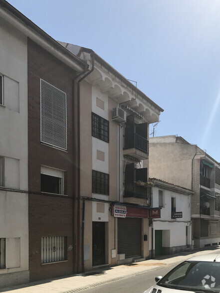 Calle del Campo, 37, Villaviciosa de Odón, Madrid en alquiler - Foto del edificio - Imagen 2 de 2