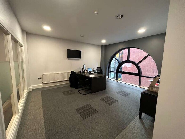 9 James St S, Belfast en alquiler - Foto del edificio - Imagen 3 de 5