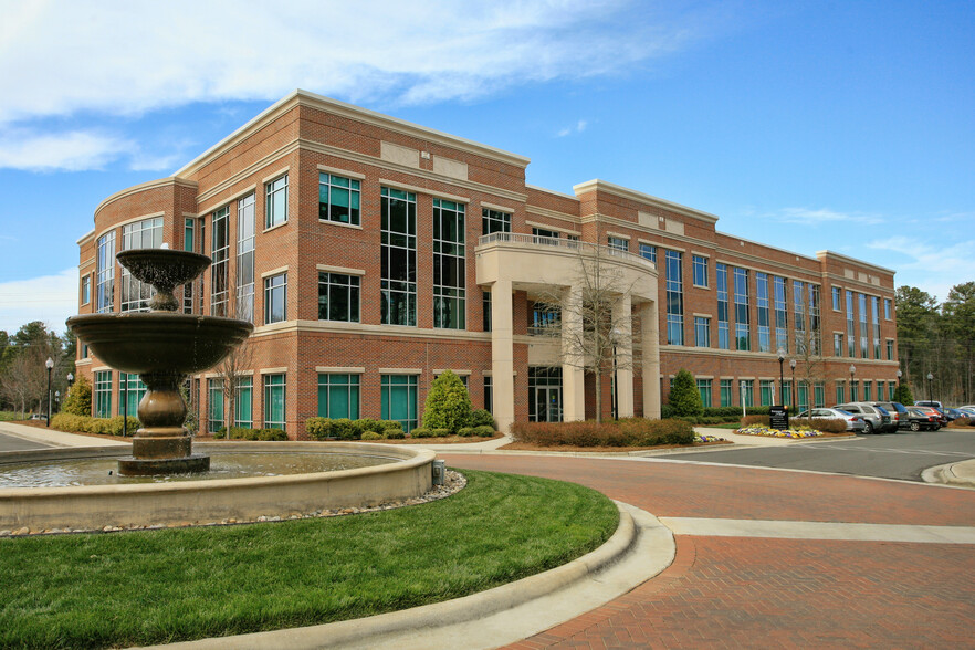 77 Vilcom Center Dr, Chapel Hill, NC en venta - Foto del edificio - Imagen 1 de 18